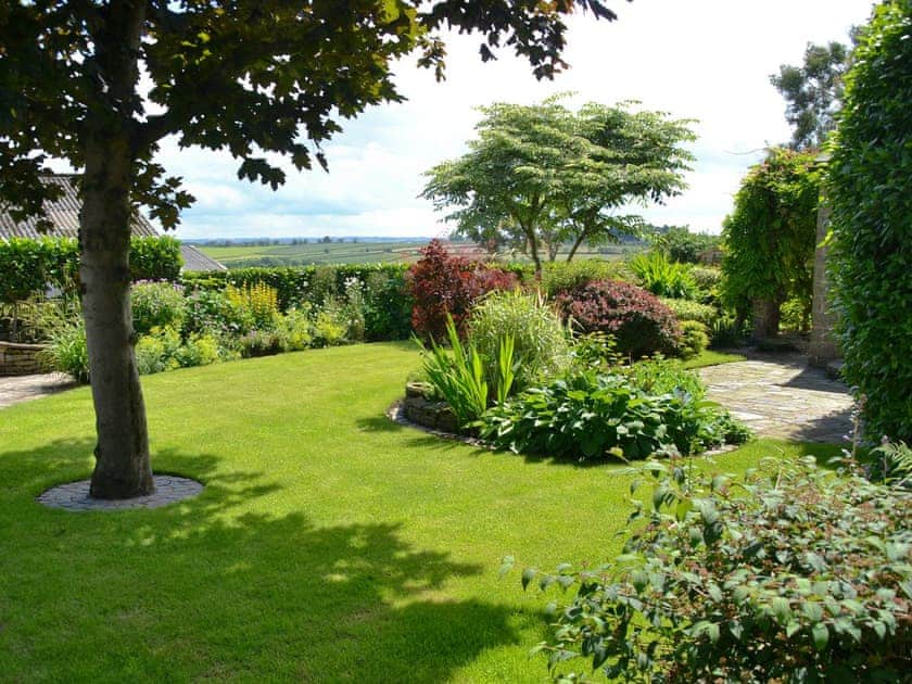 Lovely garden | The Barn at Woodland View, Barlow, near Chesterfield