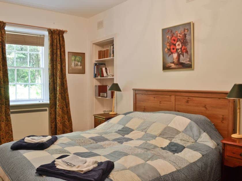 Double bedroom | Gilmilnscroft Estate - Gilmilnscroft Gatehouse - Gilminscroft Estate, Sorn, near Ayr