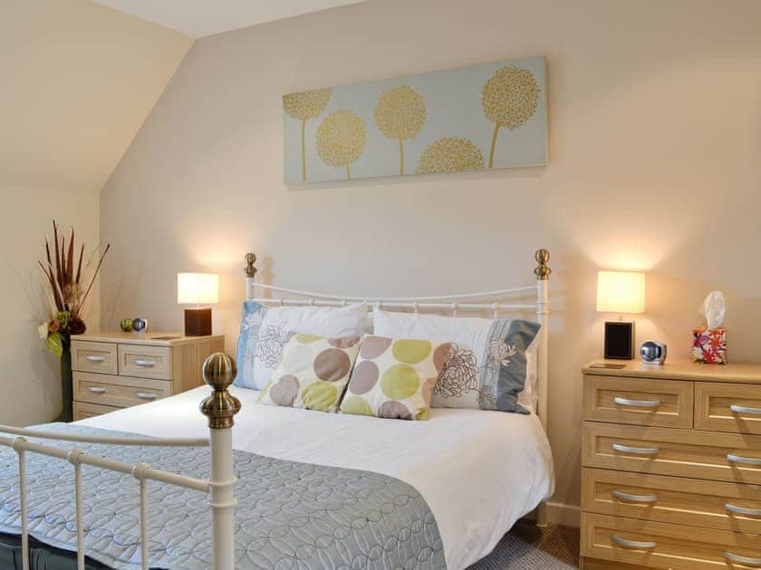 Comfy double bedroom | Lia Fail, Ballachulish, near Fort William
