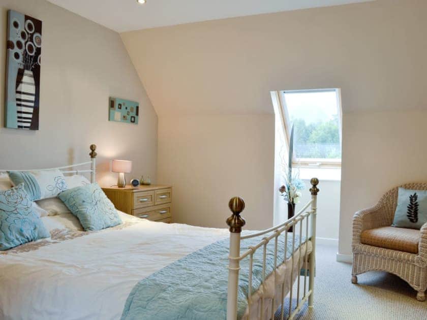 Cosy double bedroom | Lia Fail, Ballachulish, near Fort William
