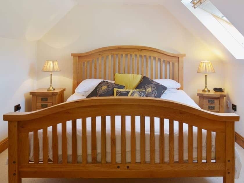 Comfortable and romantic double bedroom | Beer Farm, Waterrow, near Wiveliscombe
