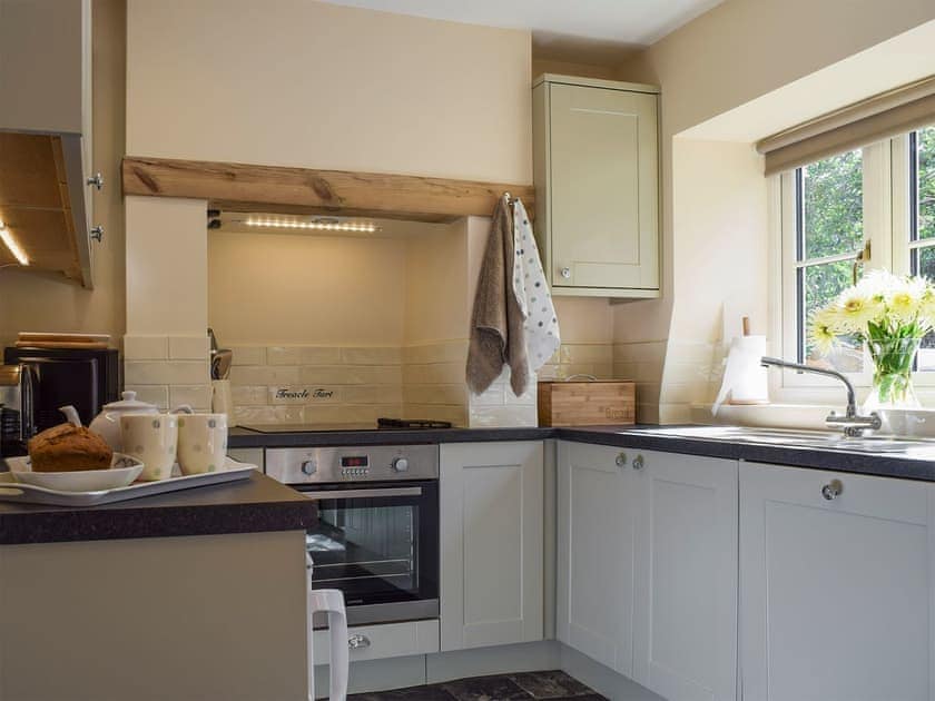 Well-equipped fitted kitchen | Wells Cottage, Hook Norton, near Chipping Norton