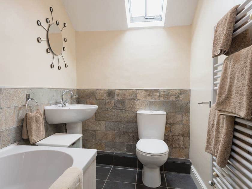 Bathroom | Old Tan Rhiw, Beddgelert
