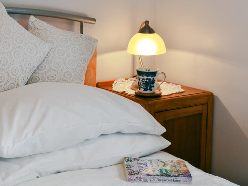 Double bedroom | Weach Barton Granary, Westleigh, near Instow