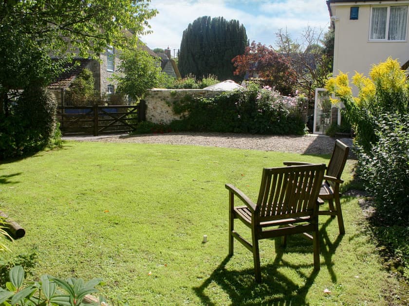 Delightful lawned garden | Churchview House, Winterbourne Abbas, near Dorchester