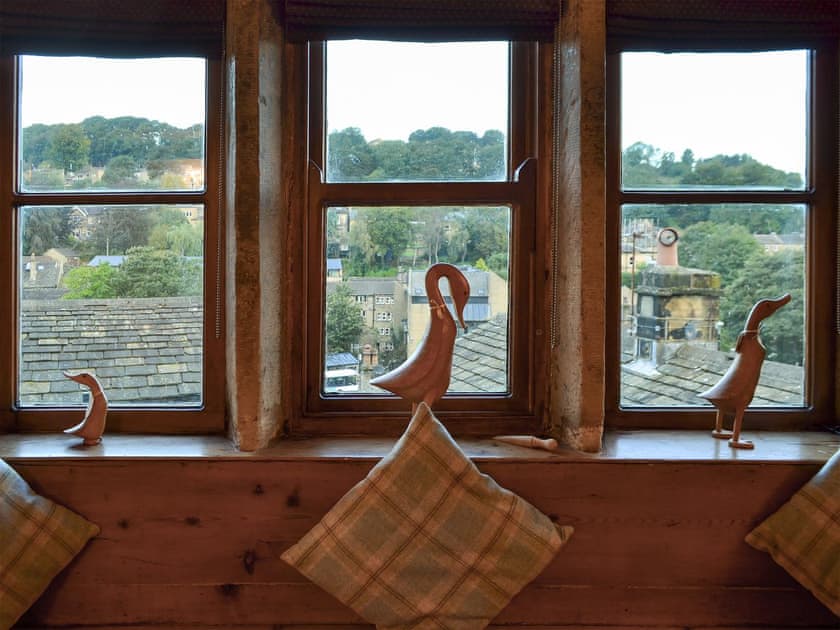 Mullion windows | Eider Cottage, Holmfirth
