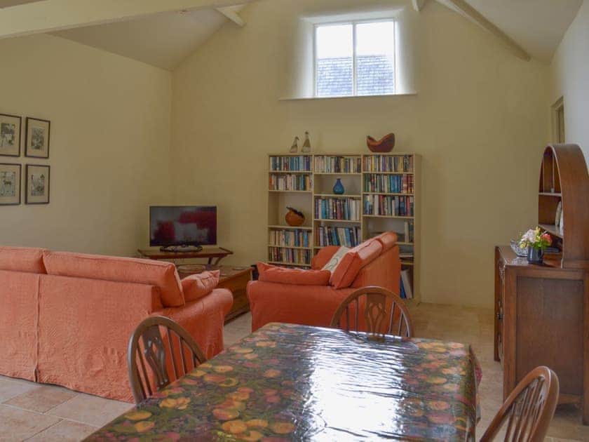 Open plan living/dining room/kitchen | The Hayloft - The Barns, Stockland, Honiton