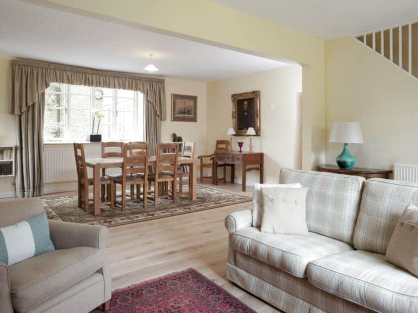 Spacious living and dining room | Lodge Cottage - Kingham Cottages, Kingham, near Chipping Norton