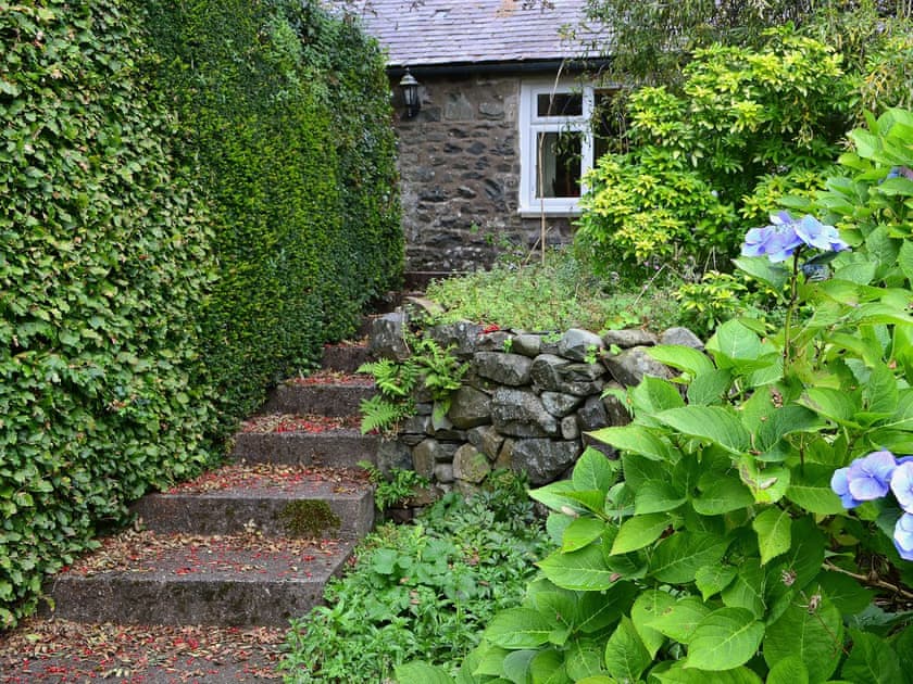 Garden | Dye Mill Cottage, Moffat