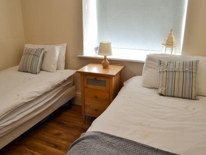 Twin bedroom | Sail Loft Apartment, Whitby