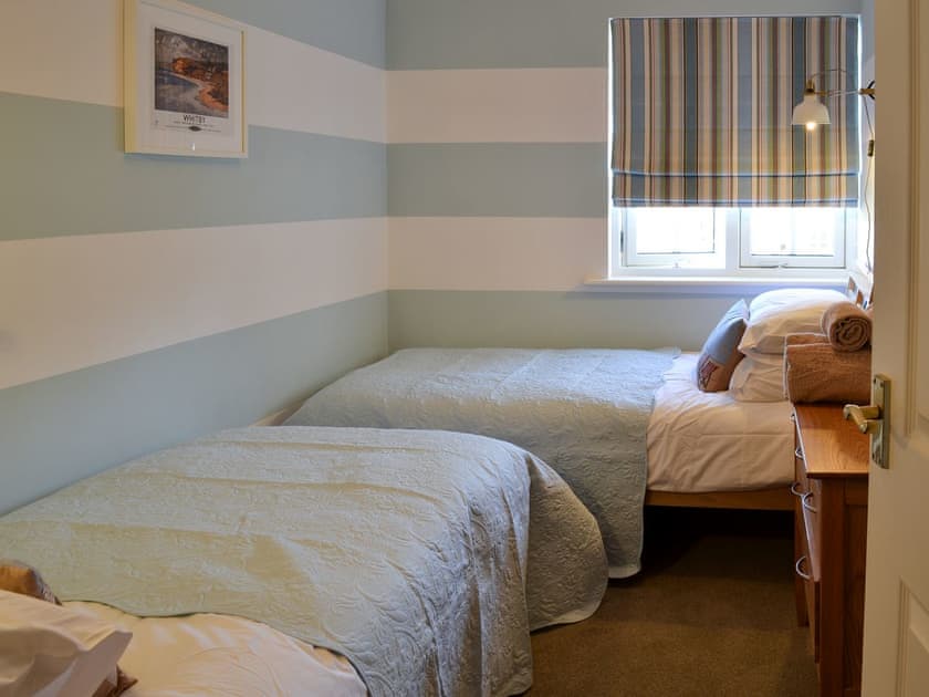 Twin bedroom | Demeter House, Whitby
