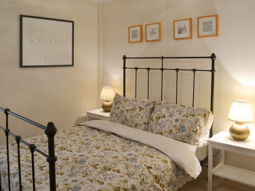 Double bedroom | Seacliff Cottage, Strete, near Dartmouth