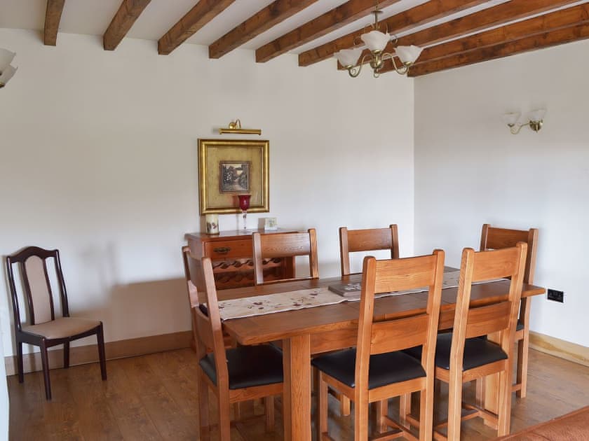 Canalside Cottage Ref Hw7682 In Pentre Near Llangollen North