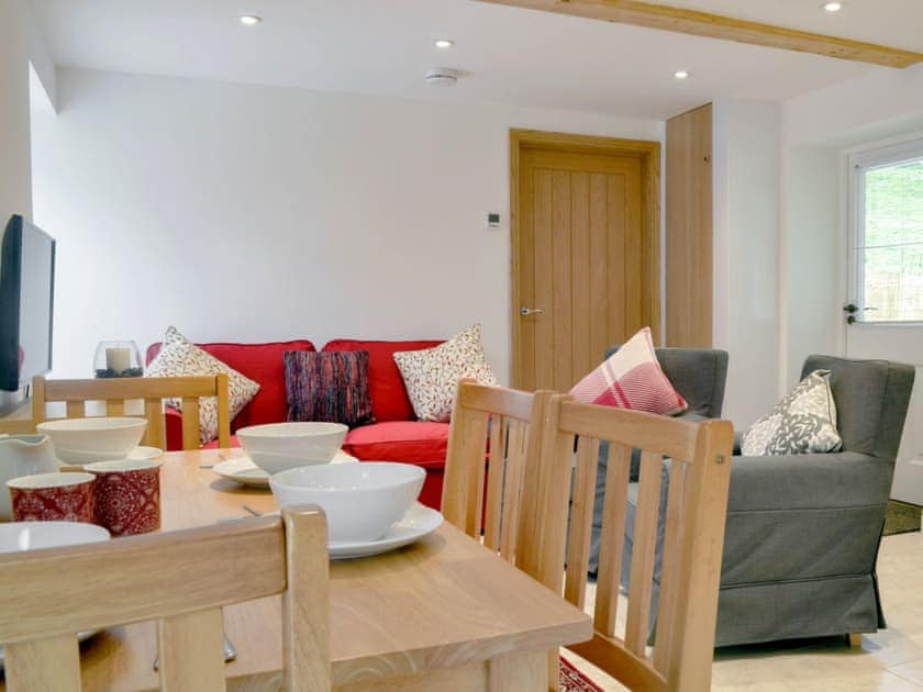Lovely open plan living/dining room/kitchen | The Stables, Marksbury, near Bath