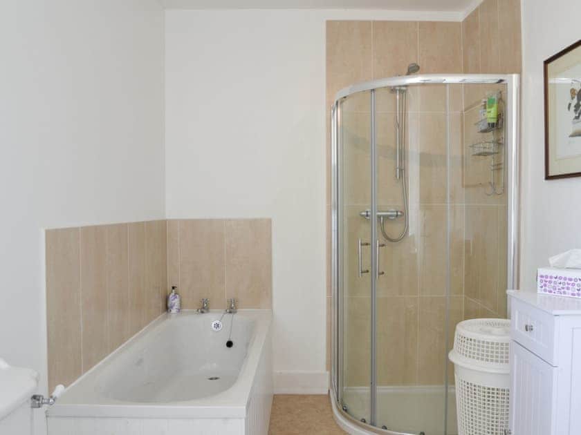Bathroom with separate shower | Prospecthill House, Whitehouse, near Alford