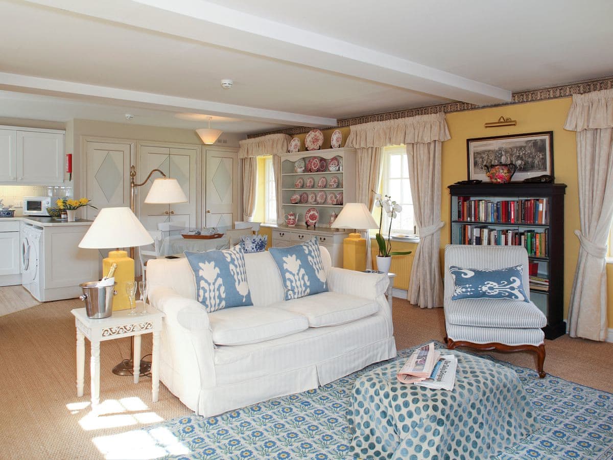Bruern Holiday Cottages Cheltenham Ref Ukc1155 In Bruern Near