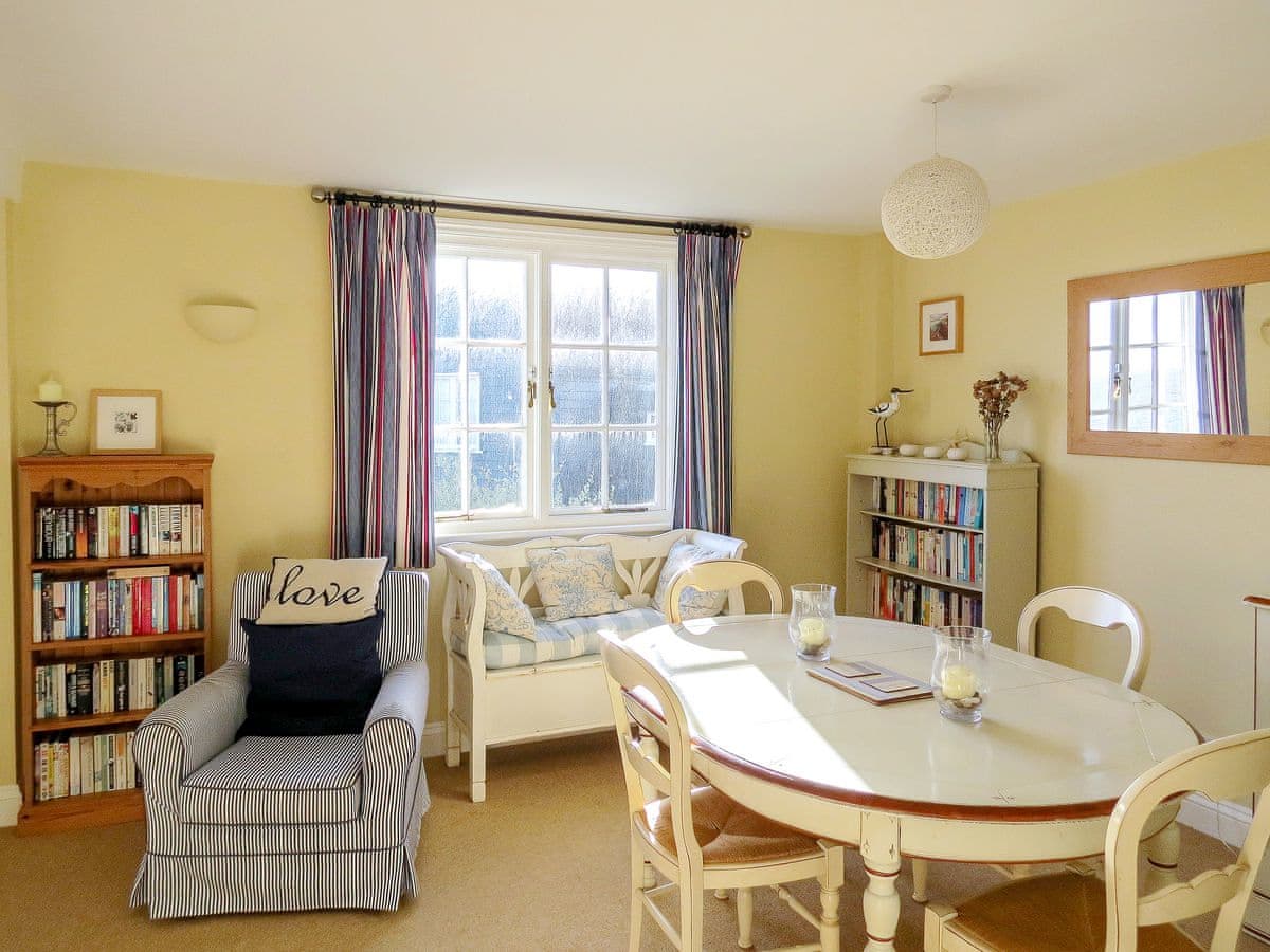 3 Ogilvie Lodge - Holiday lodge in East Anglia - Image 5