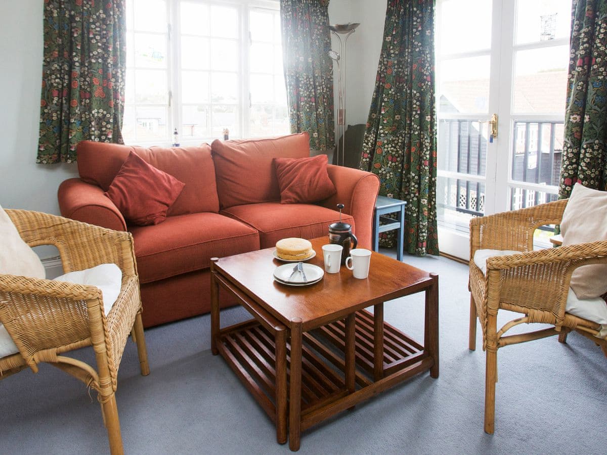 1 Bell Lodge - Holiday lodge in East Anglia - Image 2