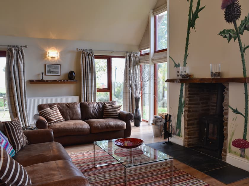 Open plan living/dining room/kitchen | Blossom Cottage, Invergowrie, near Dundee