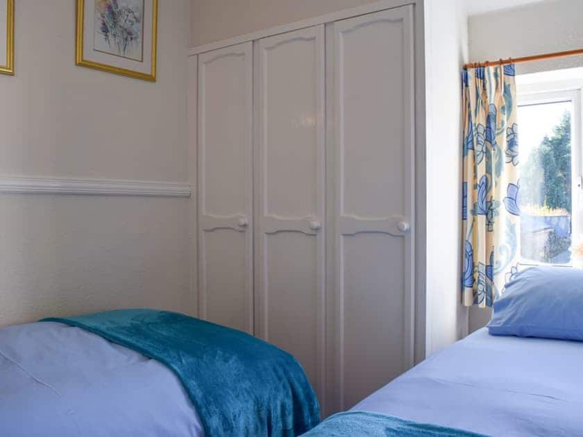 Twin bedroom | Steamview Cottage, near Grosmont