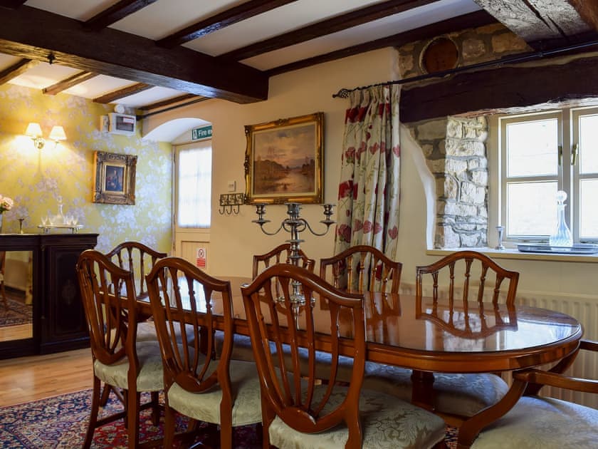 Dining area | Barley Cottage - River Nene Cottages, Water Newton, near Peterborough