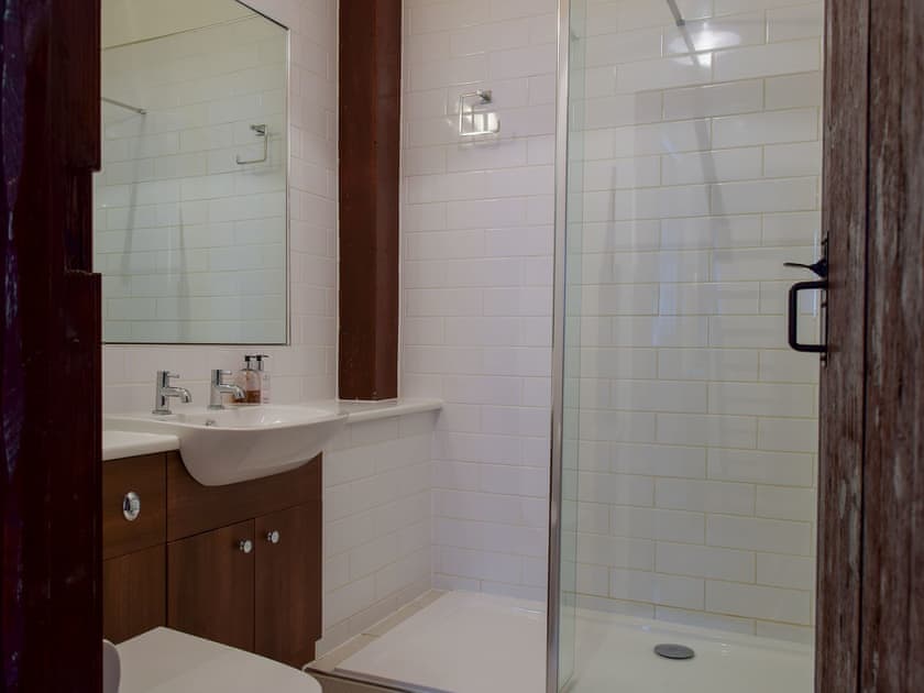 Shower room | Barley Cottage - River Nene Cottages, Water Newton, near Peterborough