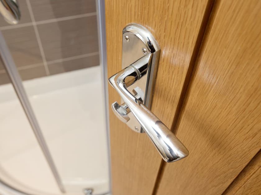 Beautifully fitted bathroom with elegant fixtures and fittings | 22 Rose Terrace, Keswick