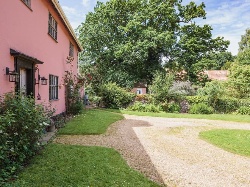 Abbey Farm (ref UKC1041) in Eye, near Diss, Suffolk EnglishCountry