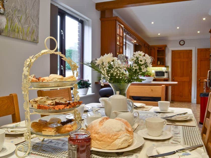 Dining area | Dyffryn Haidd - Afan Holiday Cottages, llanafan/Aberystwyth