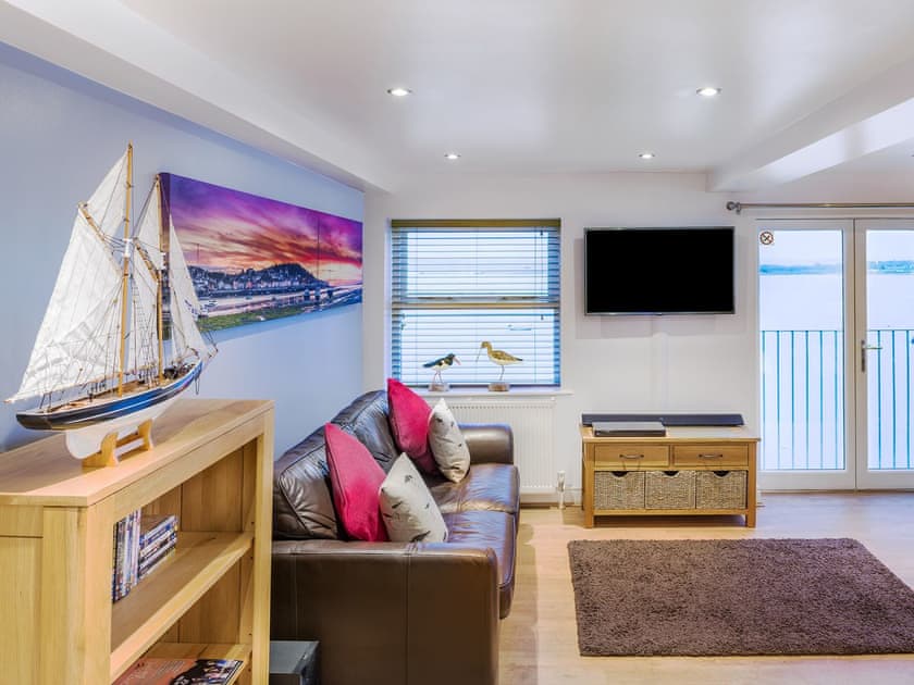 Spacious open plan living space with estuary views | Shoreline, Appledore