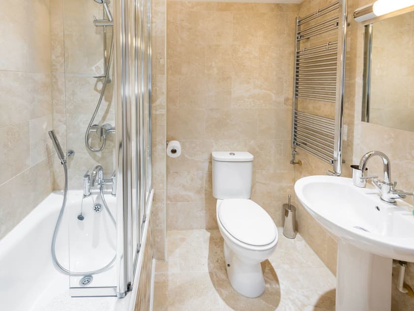 Tiled bathroom | Shoreline, Appledore