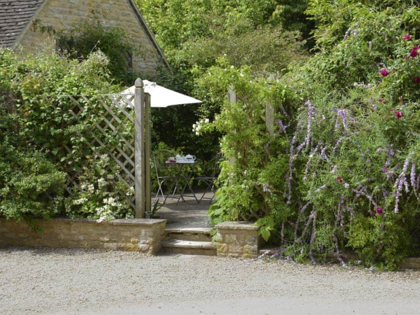 Entrance to a garden area | Cope - Bruern Holiday Cottages, Bruern, near Chipping Norton
