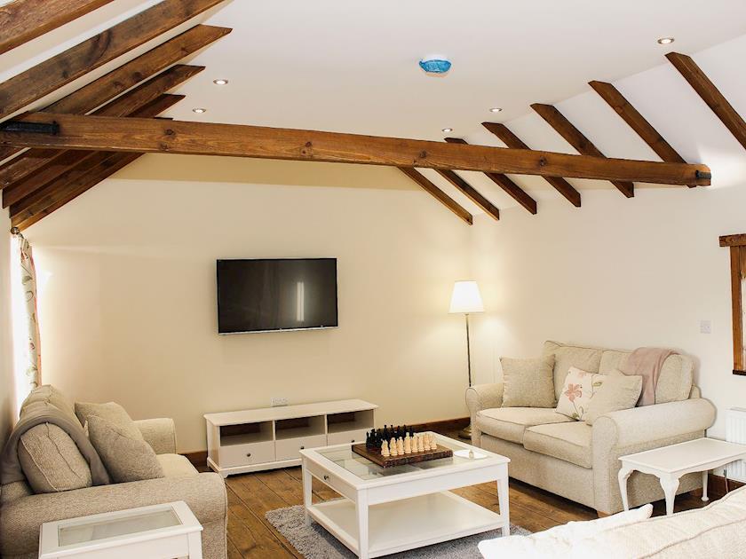 Thoughtfully renovated open plan living space | The Cart Shed - Corporation Farm Cottages, Tickton, near Beverley