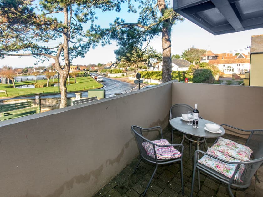 Welcoming balcony with garden furniture | Boat Lake, Thorpness, near Saxmundham