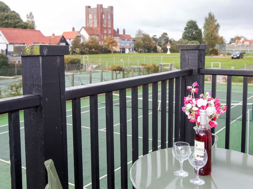Sitting out area on balcony | 1 Bell Lodge, Thorpeness, near Aldeburgh