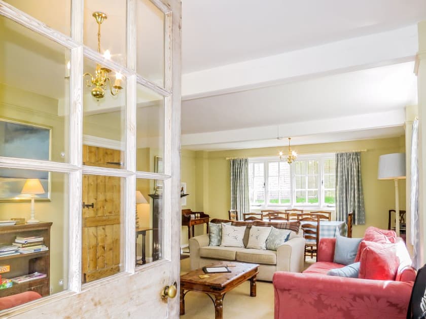 Well presented living/ dining room | Whinlands, Thorpeness, near Aldeburgh