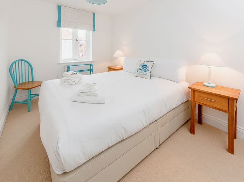 Double bedroom | The Lobster Pot - Aldeburgh Coastal Cottages, Aldeburgh, near Saxmundham