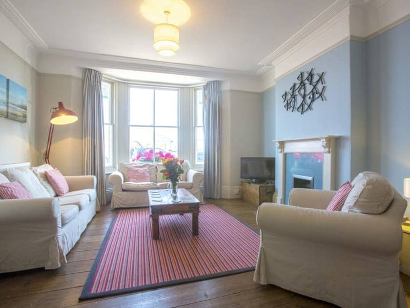 Large living area of living and dining room | Market Cross Place, Aldeburgh