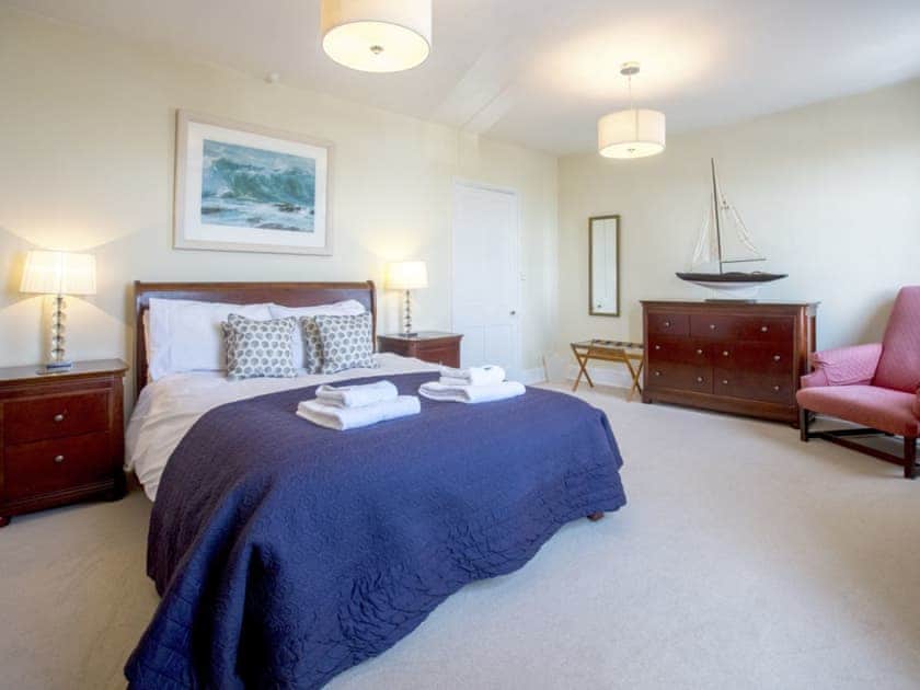 Comfortable double bedroom | Market Cross Place, Aldeburgh