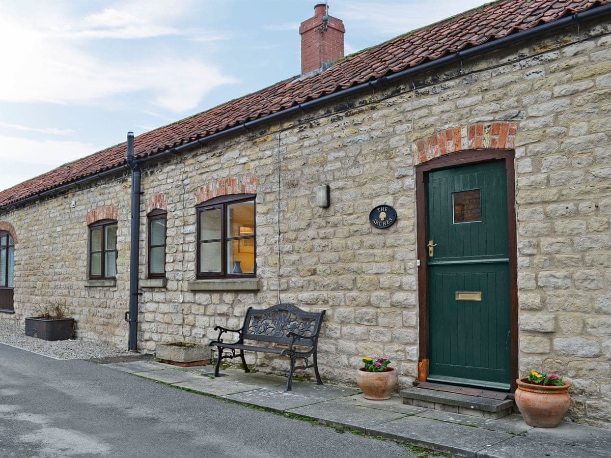Home Farm Holiday Cottages - The Arches
