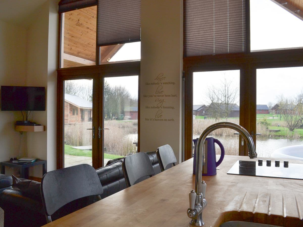Campbell Lodge - Holiday lodge in Central England - Image 3