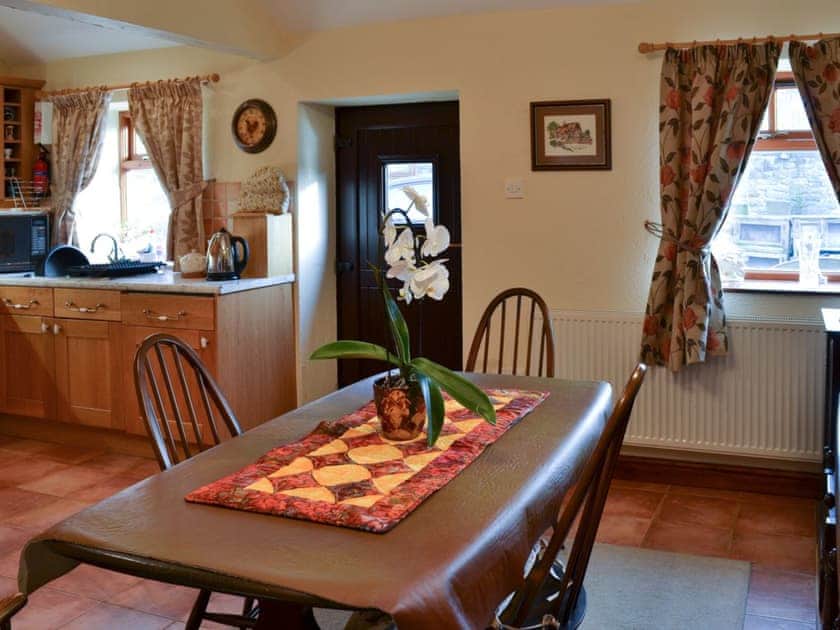 Lovely open plan kitchen and dining area | Ellis Close Farm - Swallows Nest - Ellis Close Farm Cottages, Harwood Dale, near Scarborough