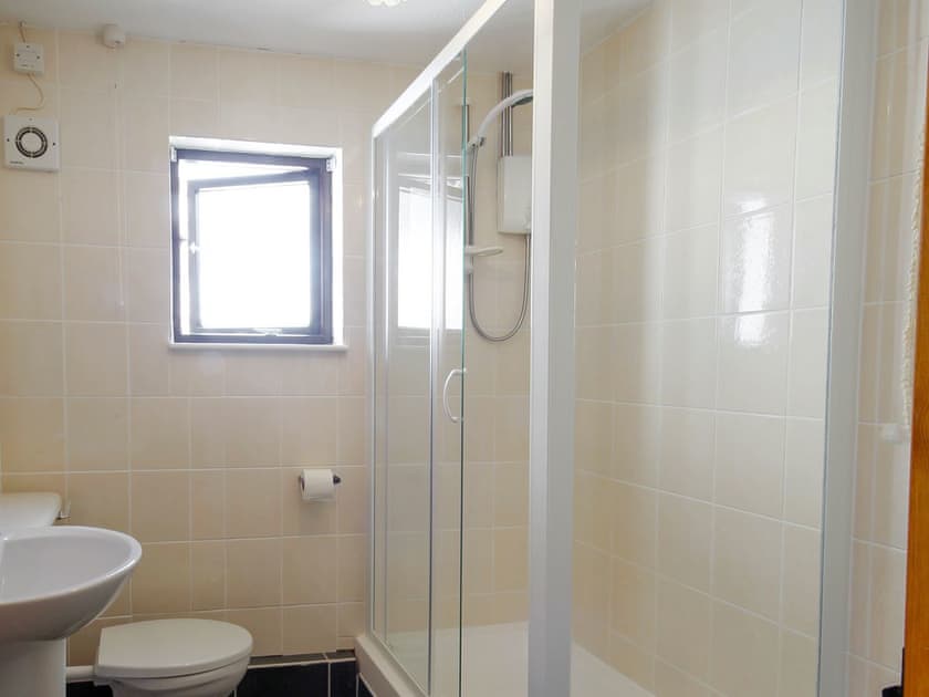 Spacious shower room | Stable - East Rose, St Breward, near Bodmin