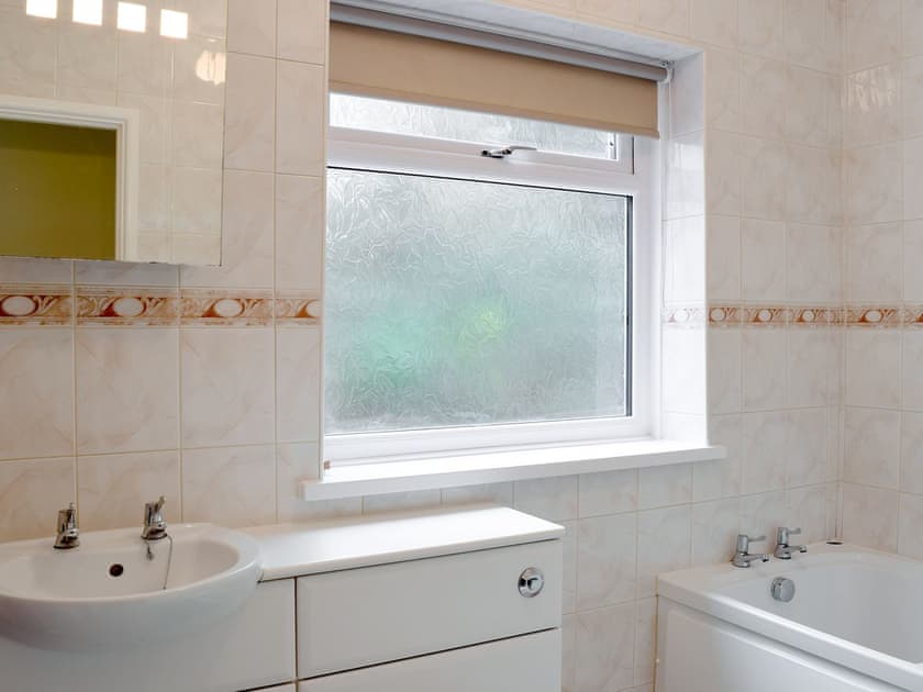 Tiled bathroom | Ty Howton, Craig-Cefn-Parc, near Clydach