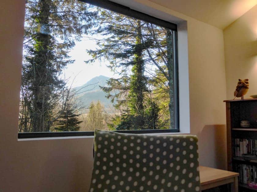 Stunning mountain views from the living room | Glan-y-Gors, Beddgelert