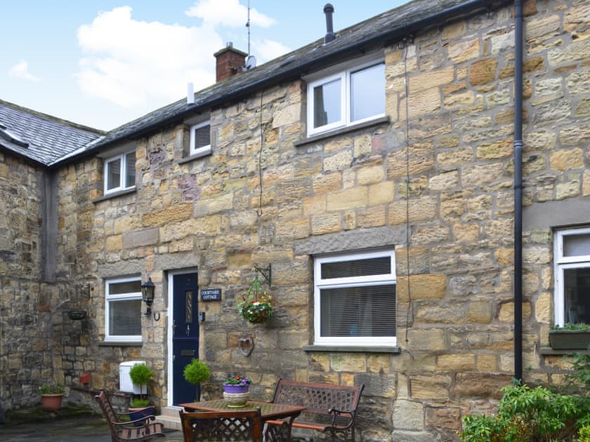 Courtyard Cottage In Warkworth Near Amble Northumberland Book