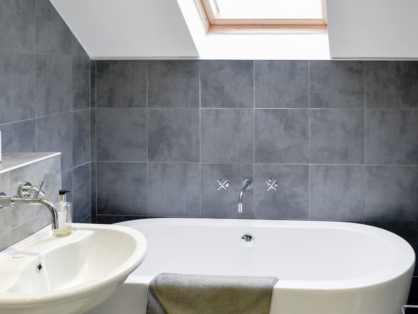 En-suite bathroom | The Steading at Nabny, Dundrennan, near Kirkcudbright