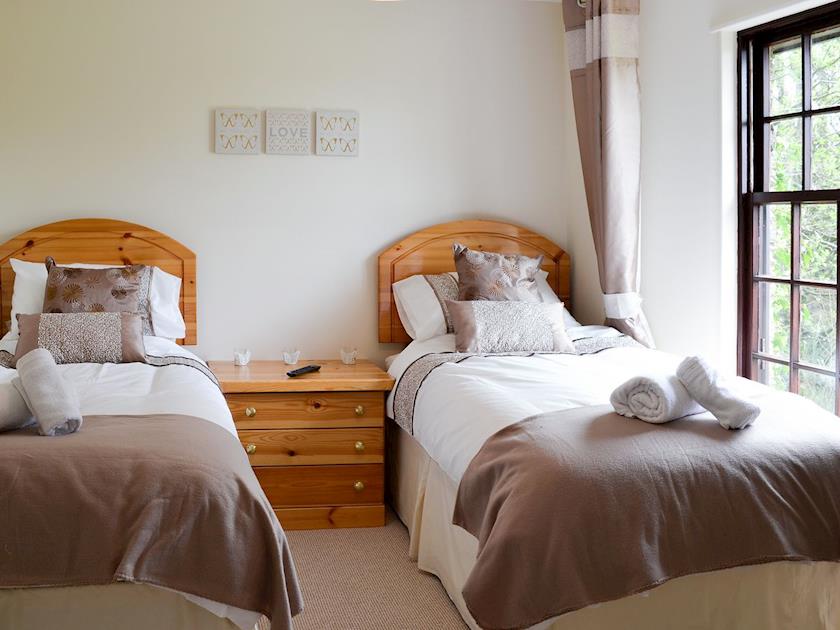 Twin bedroom | The Farm House - Lower North Radworthy Cottages, Heasley Mill, near South Molton