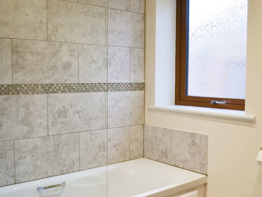 Bathroom | Campbell Lodge, Thorpe on the Hill, near Lincoln