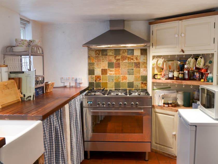 Kitchen | Blackberry Cottage, Kenton, near Exeter